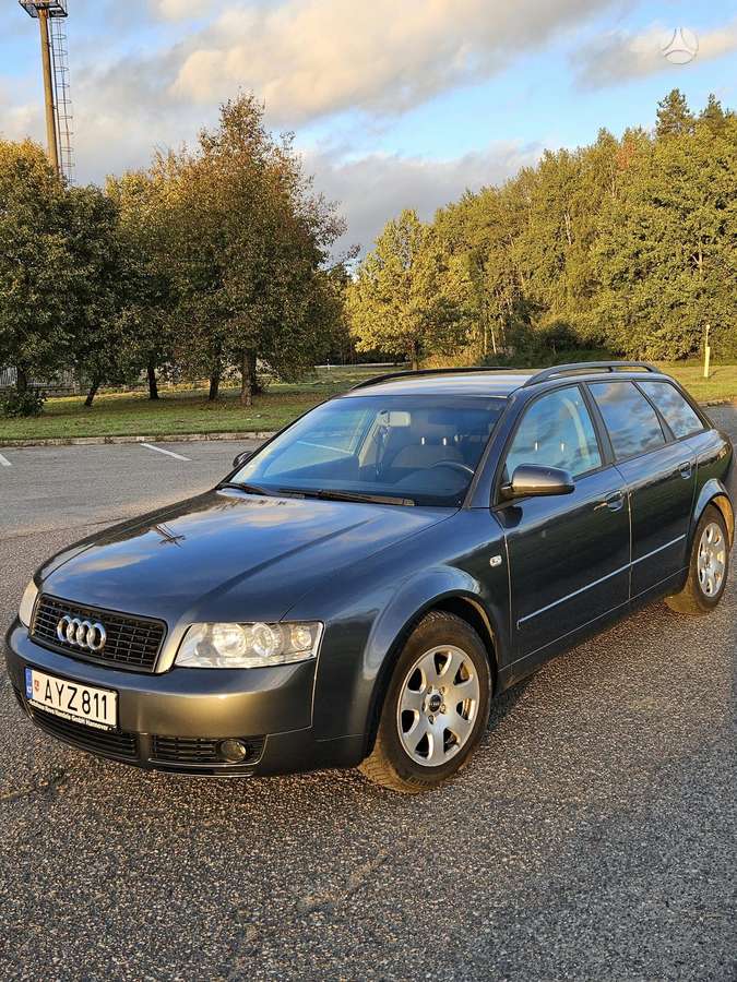 Audi A4 2004 — фото 17