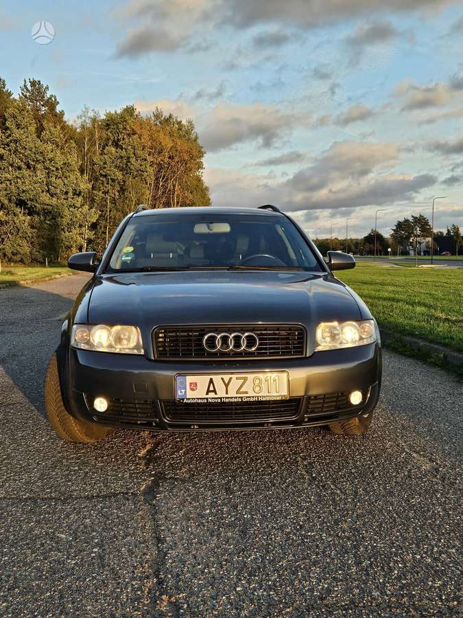 Audi A4 2004 — двигун 1984 cm³, 131 HP (96kW)