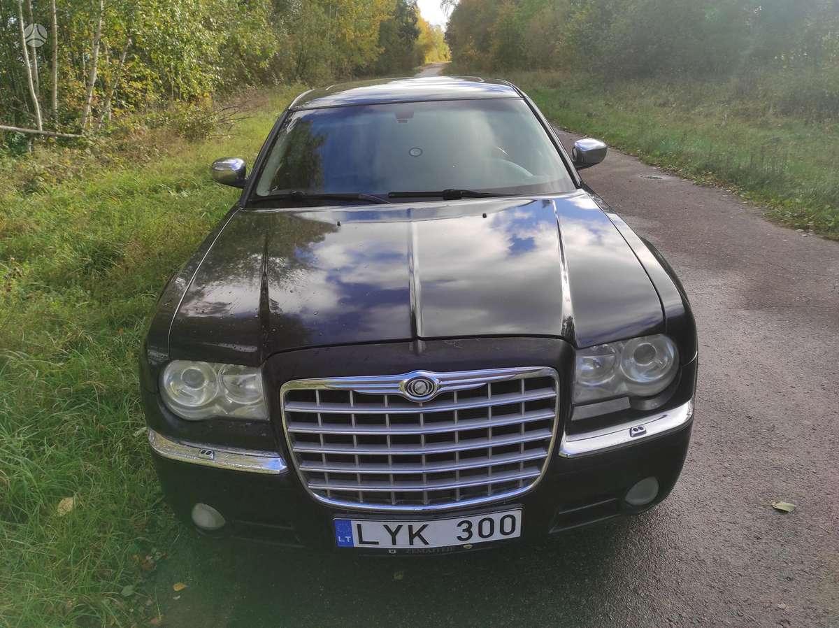 Chrysler 300C 2007 — вигляд ззаду