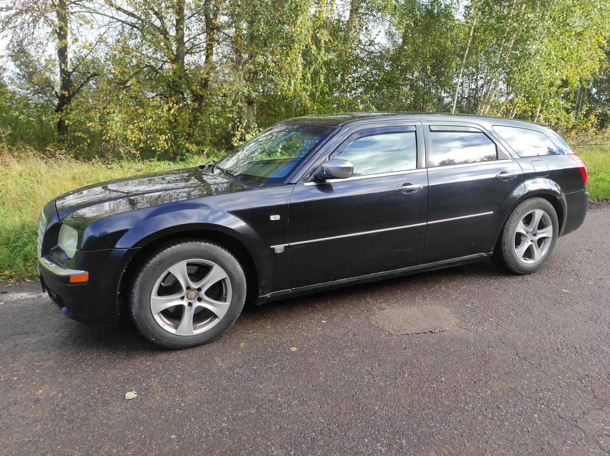 Chrysler 300C 2007 — салон