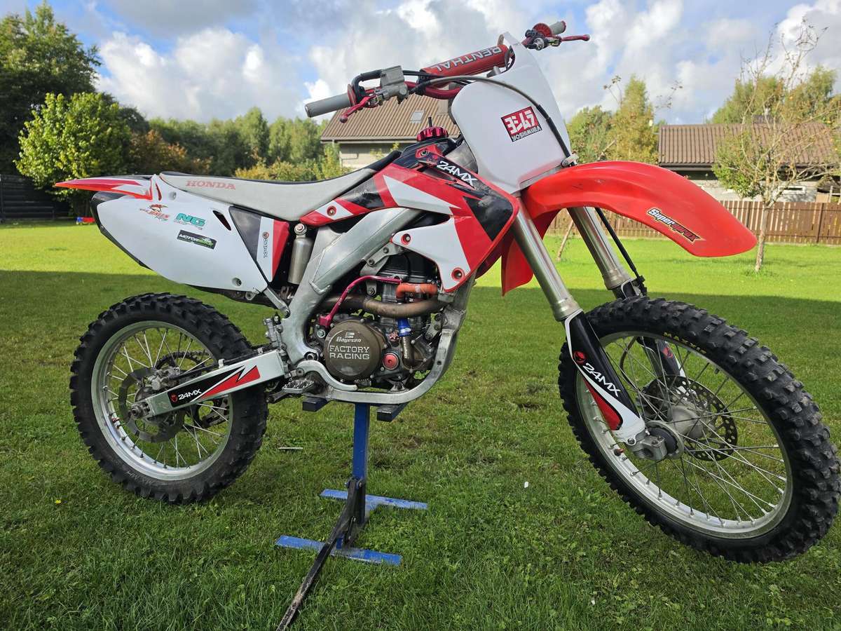 Honda CRF 2006 — photo 8