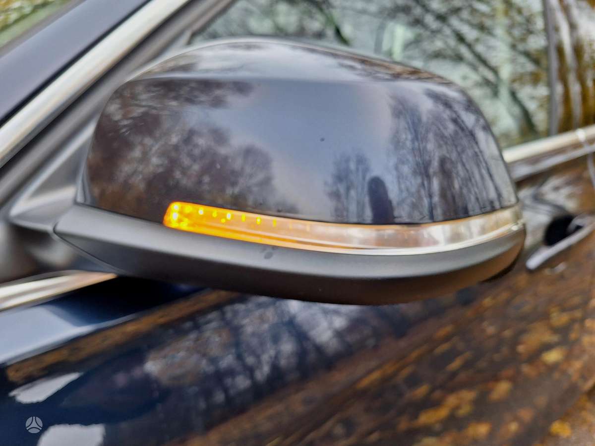BMW 318 2013 — photo 10