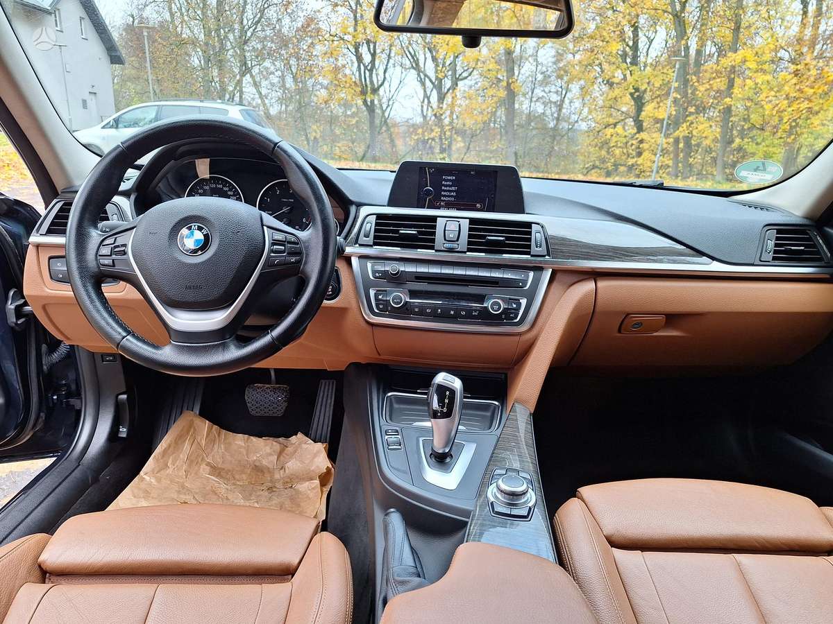 BMW 318 2013 — photo 14