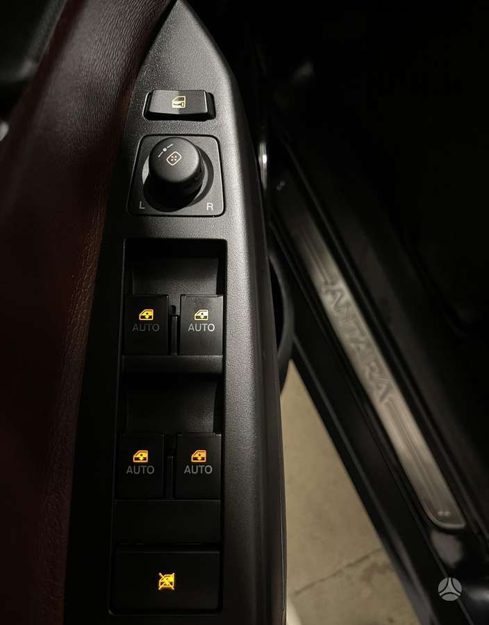 Opel Antara 2011 — photo 18