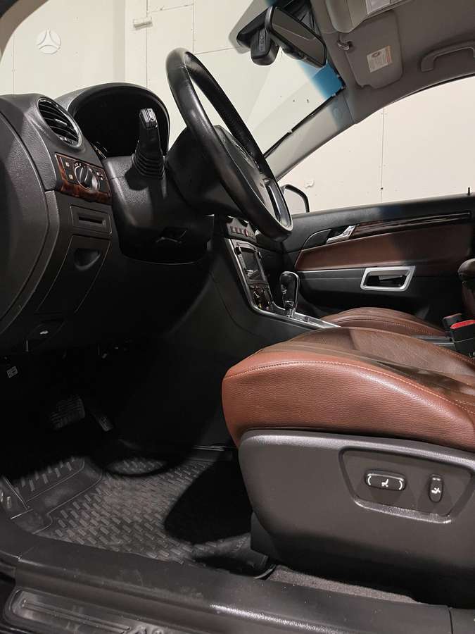 Opel Antara 2011 — photo 26