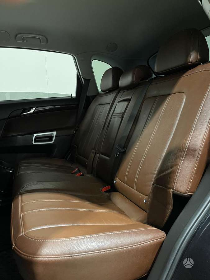 Opel Antara 2011 — photo 28