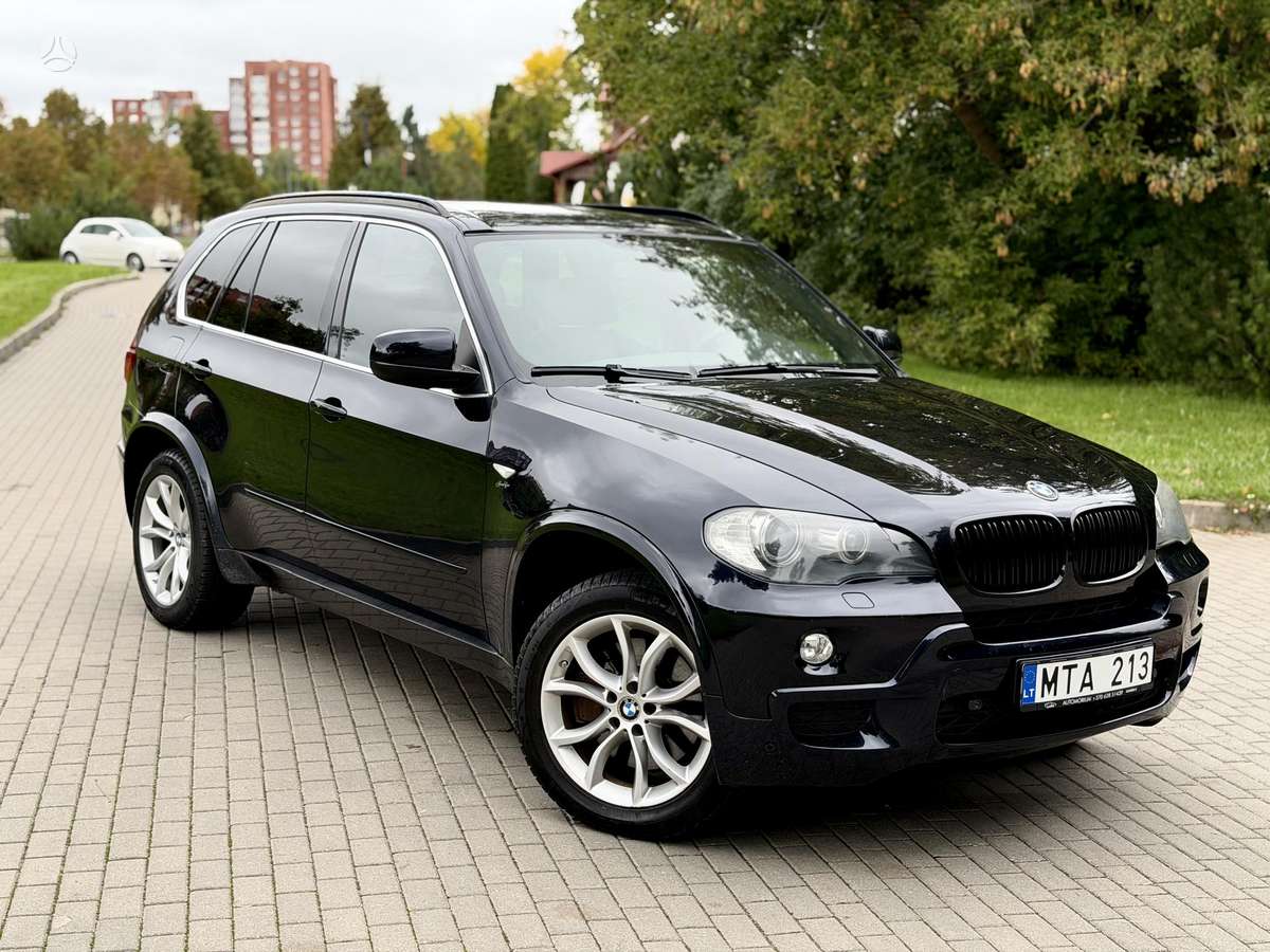 BMW X5 2009 — вигляд ззаду