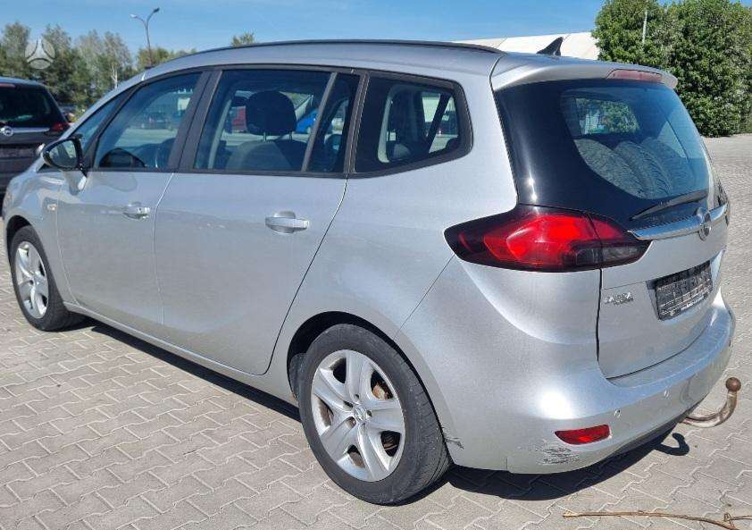 Opel Zafira 2014 — engine 1362 cm³, 140 HP (103kW)