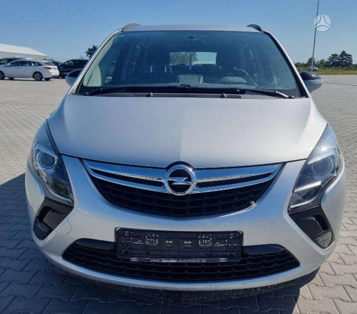 Opel Zafira 2014 — photo 6