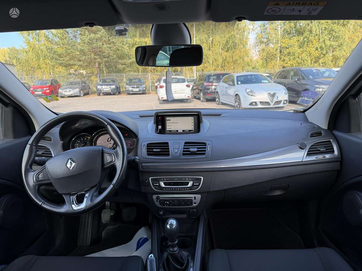 Renault Megane 2015 — photo 10