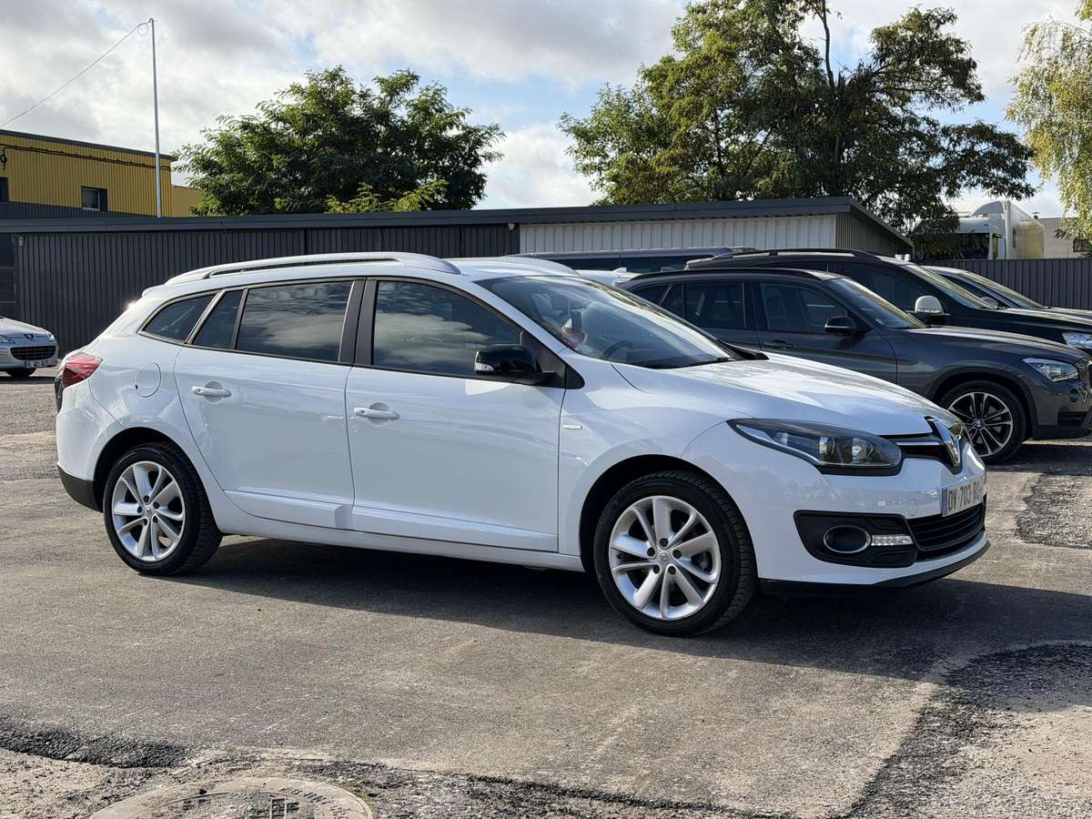 Renault Megane 2015 — interior