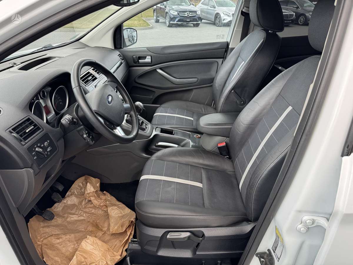 Ford Kuga 2009 — photo 14