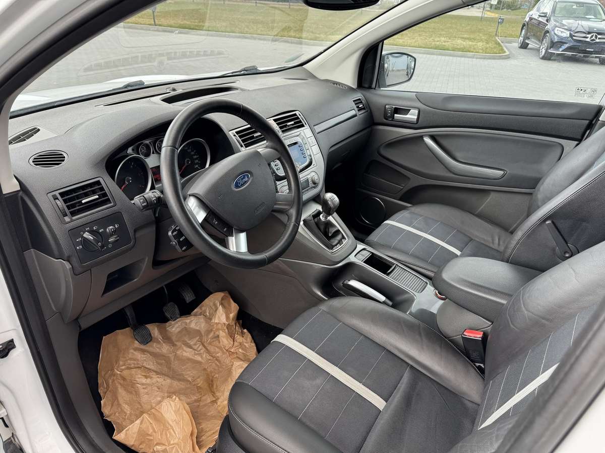 Ford Kuga 2009 — photo 19