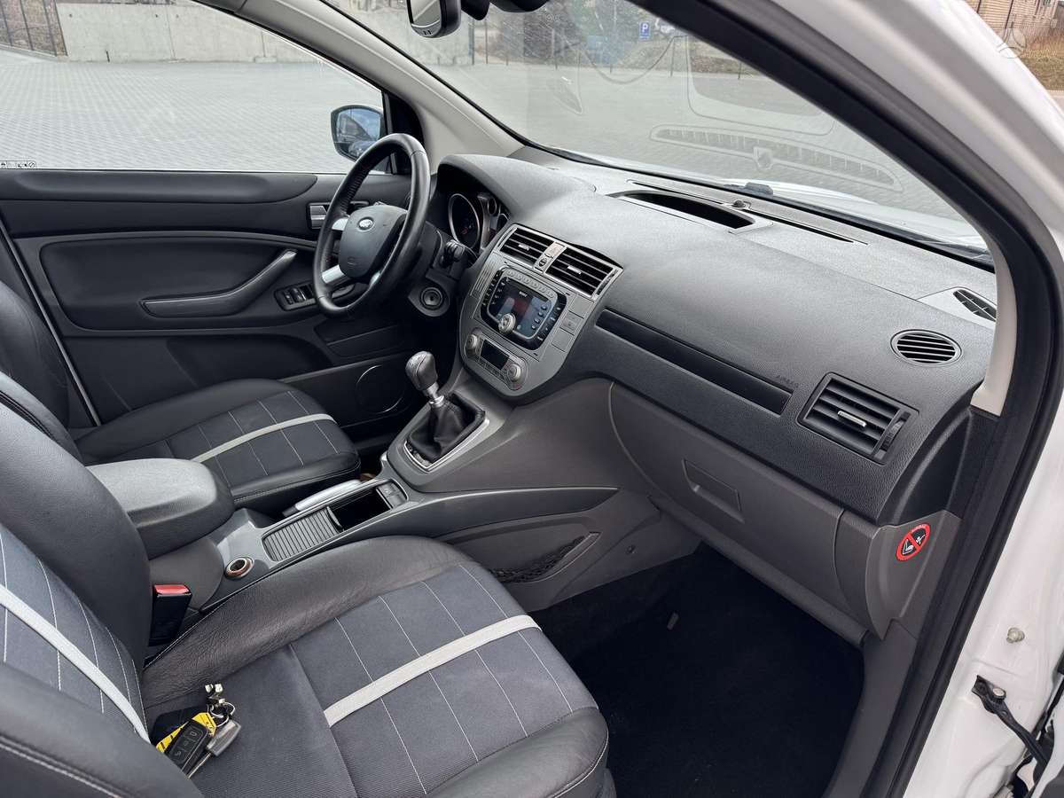 Ford Kuga 2009 — photo 20