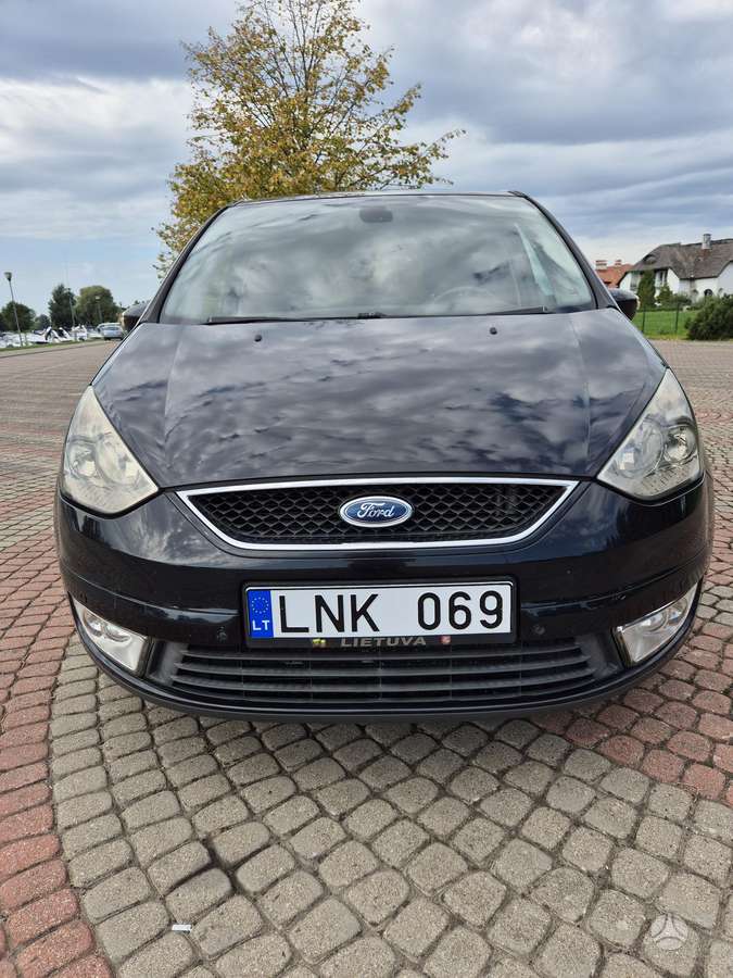 Ford Galaxy 2008 — вигляд ззаду