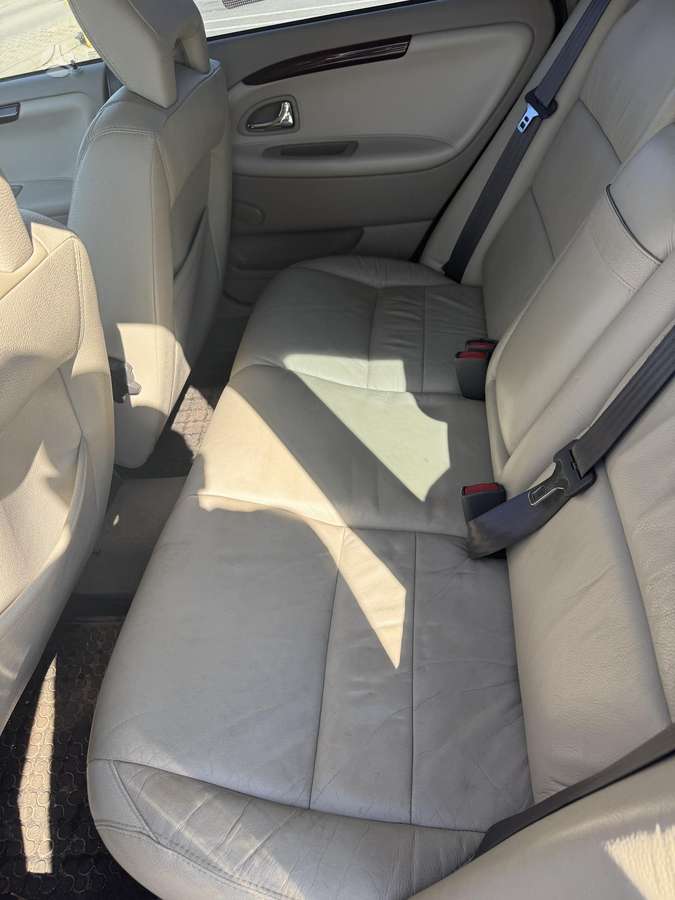 Volvo V40 2004 — photo 18