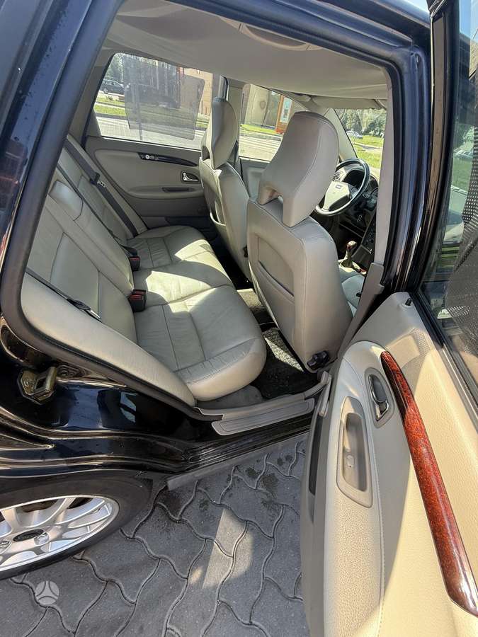 Volvo V40 2004 — photo 22