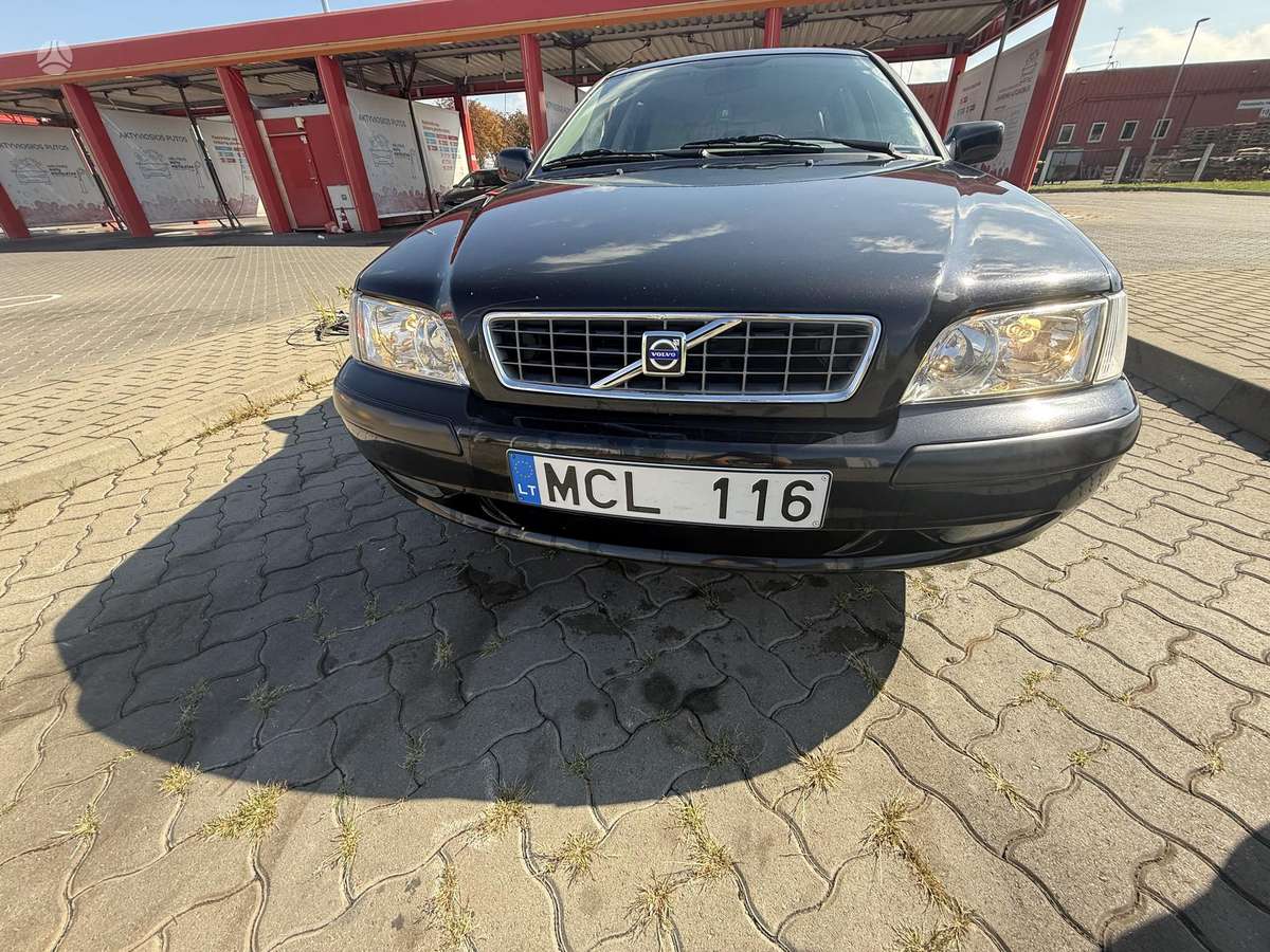 Volvo V40 2004 — photo 6