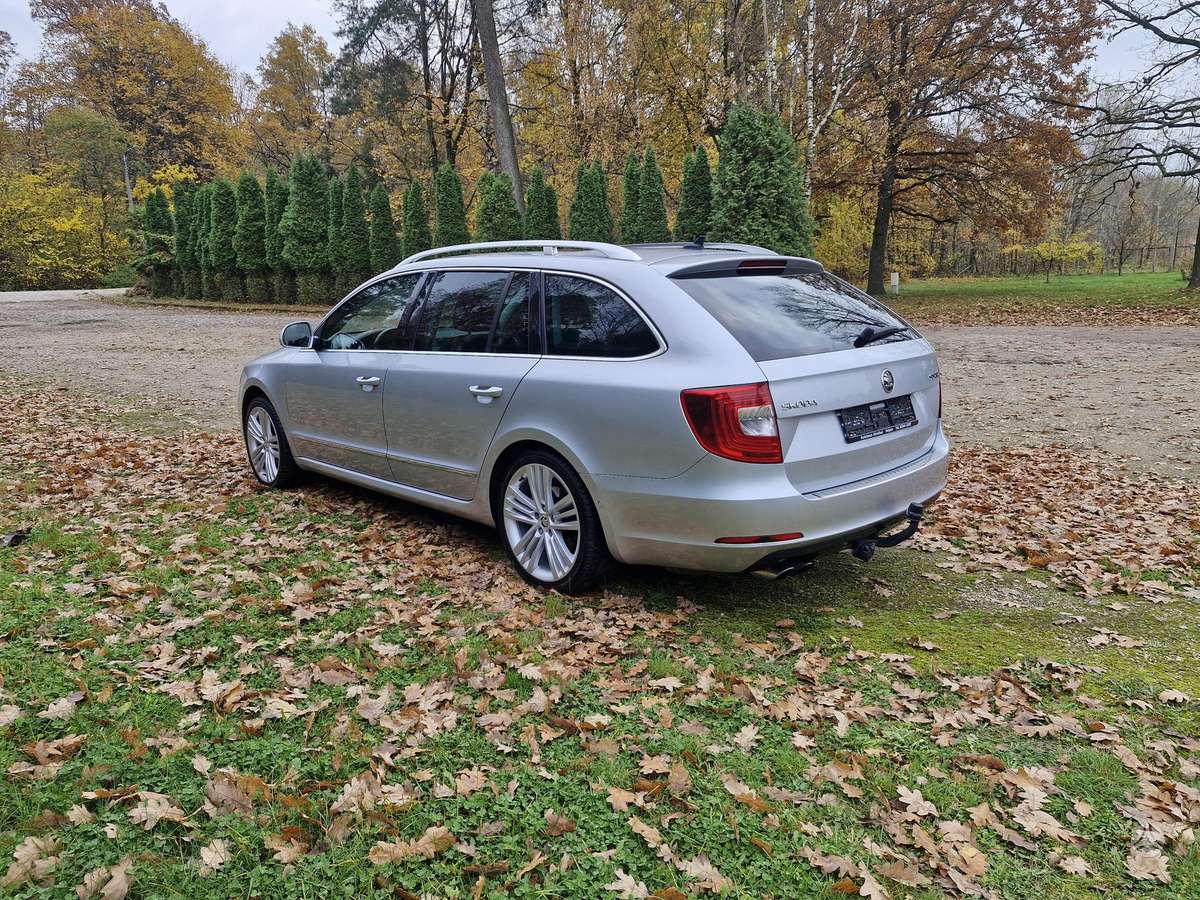 Skoda Superb 2013 — photo 7