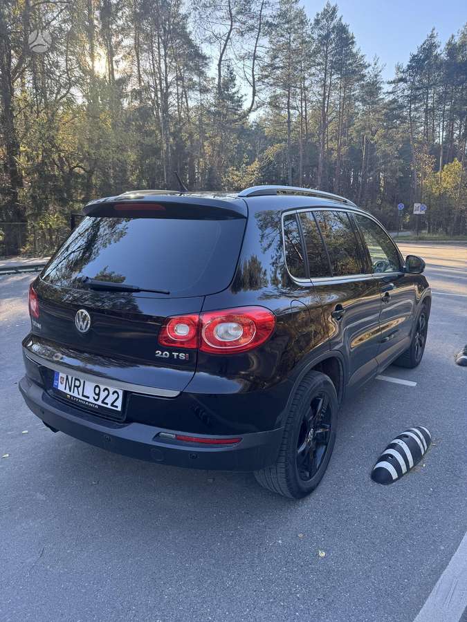 Volkswagen Tiguan 2008 — салон
