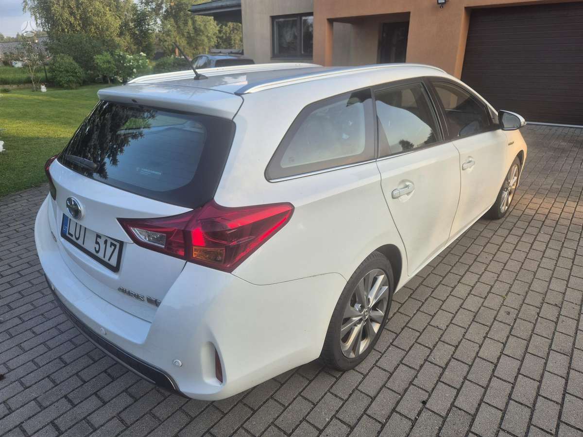 Toyota Auris 2014 — photo 5