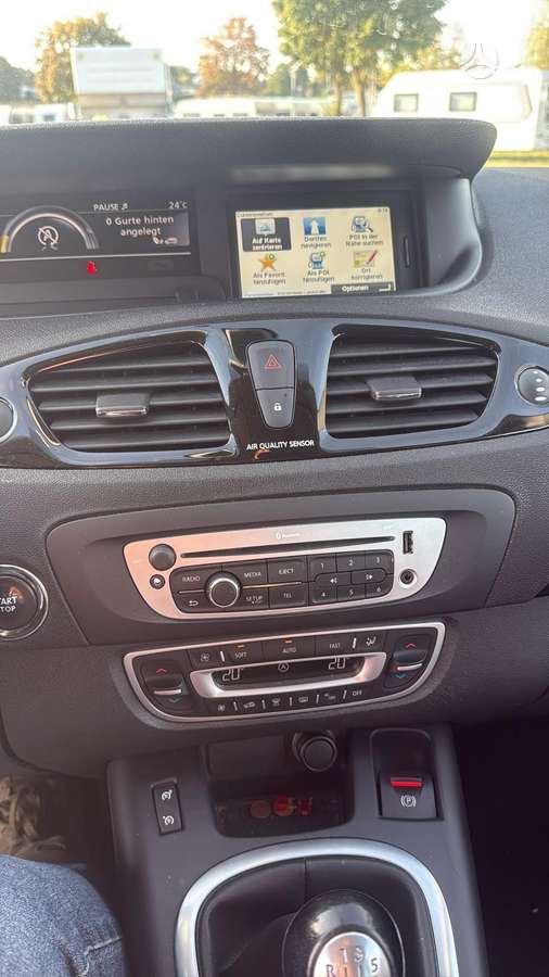 Renault Scenic 2012 — photo 10