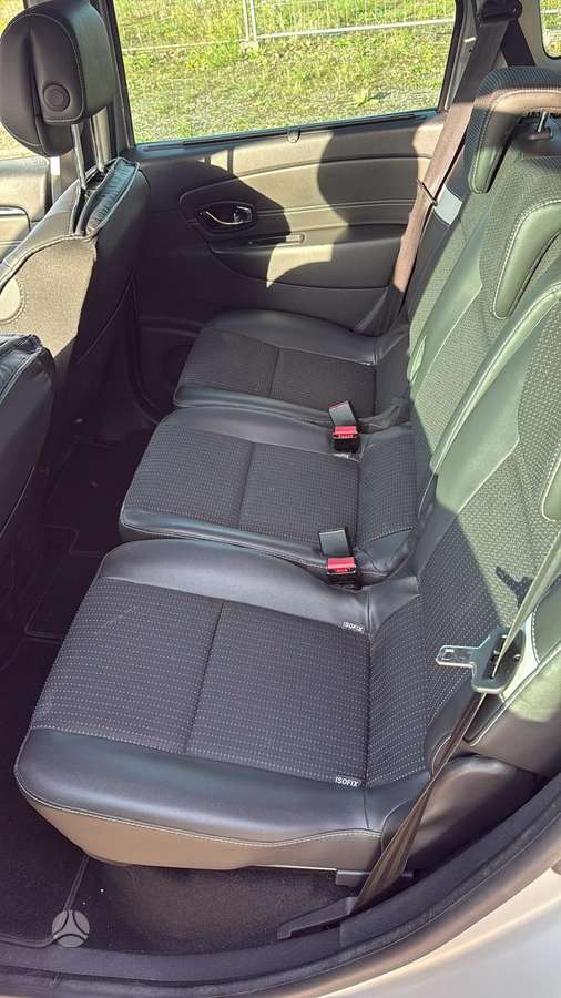Renault Scenic 2012 — photo 14