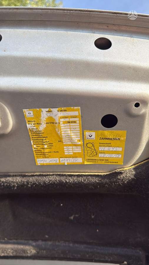 Renault Scenic 2012 — photo 18