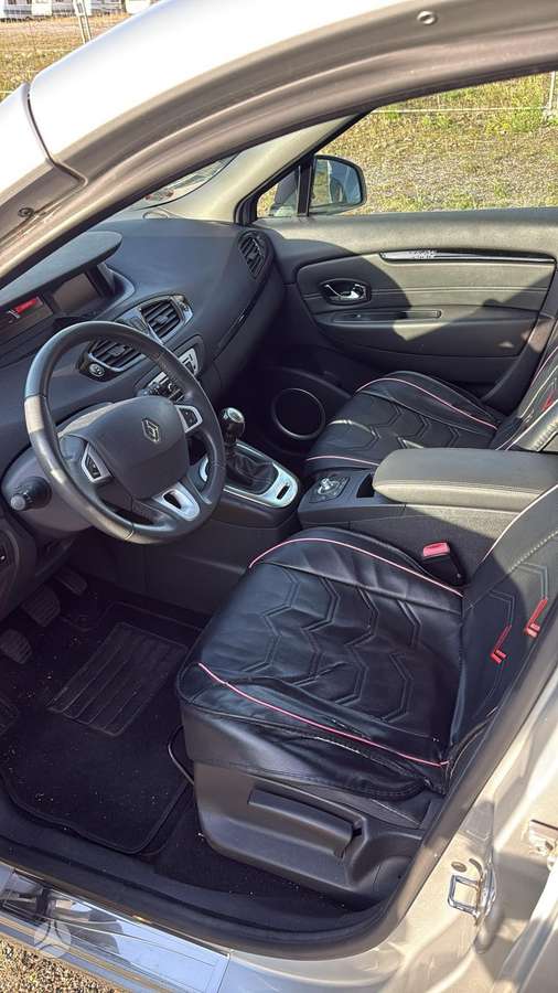 Renault Scenic 2012 — photo 8