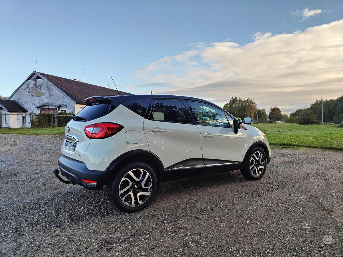 Renault Captur 2015 — фото 11