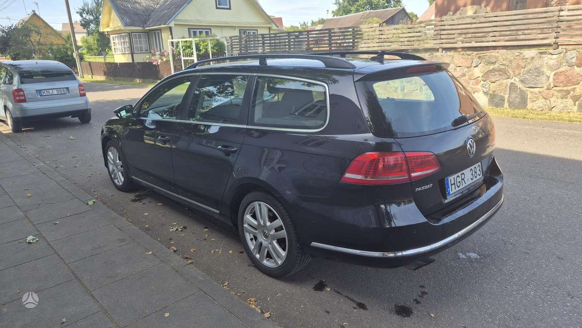 Volkswagen Passat 2011 — photo 7