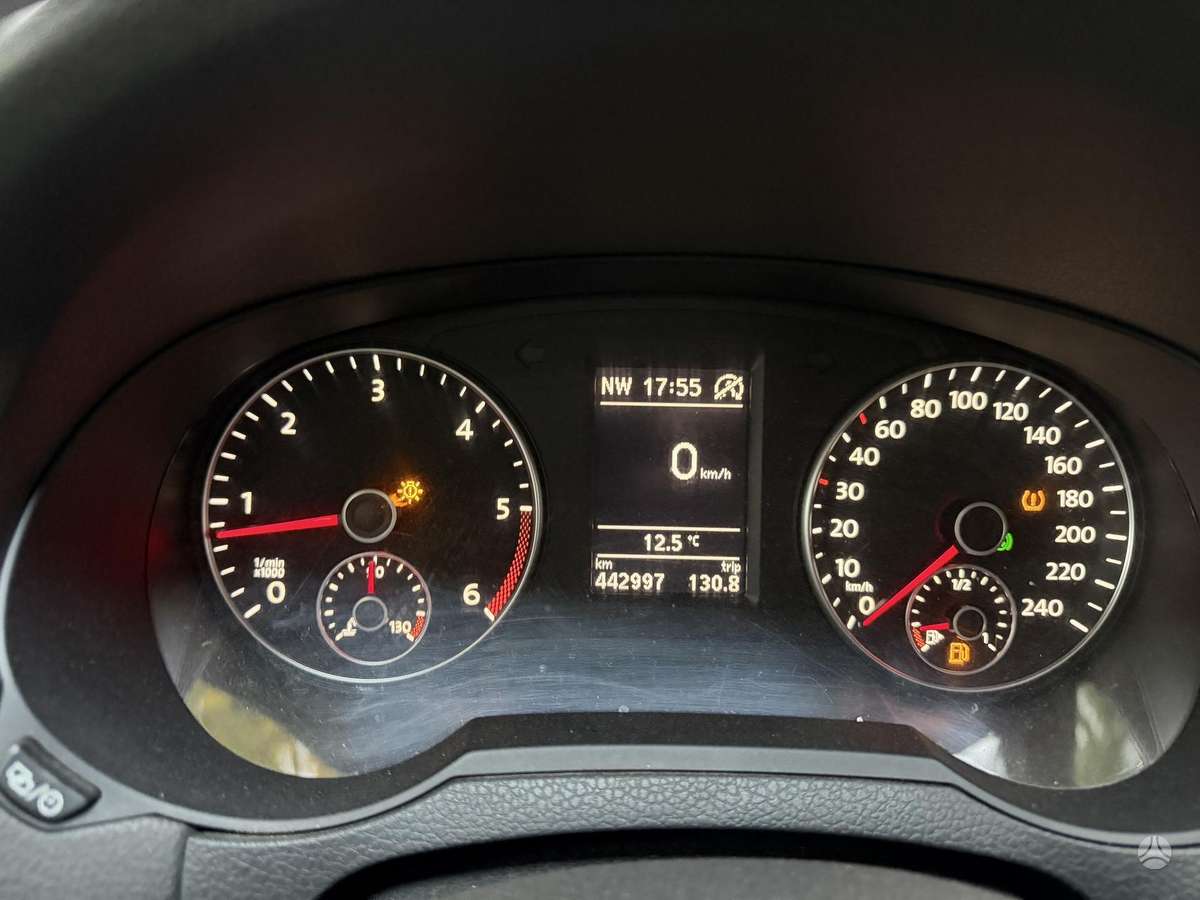 Volkswagen Sharan 2012 — photo 9