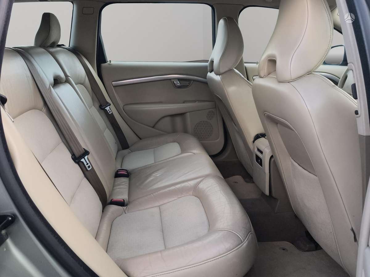 Volvo V70 2008 — photo 9