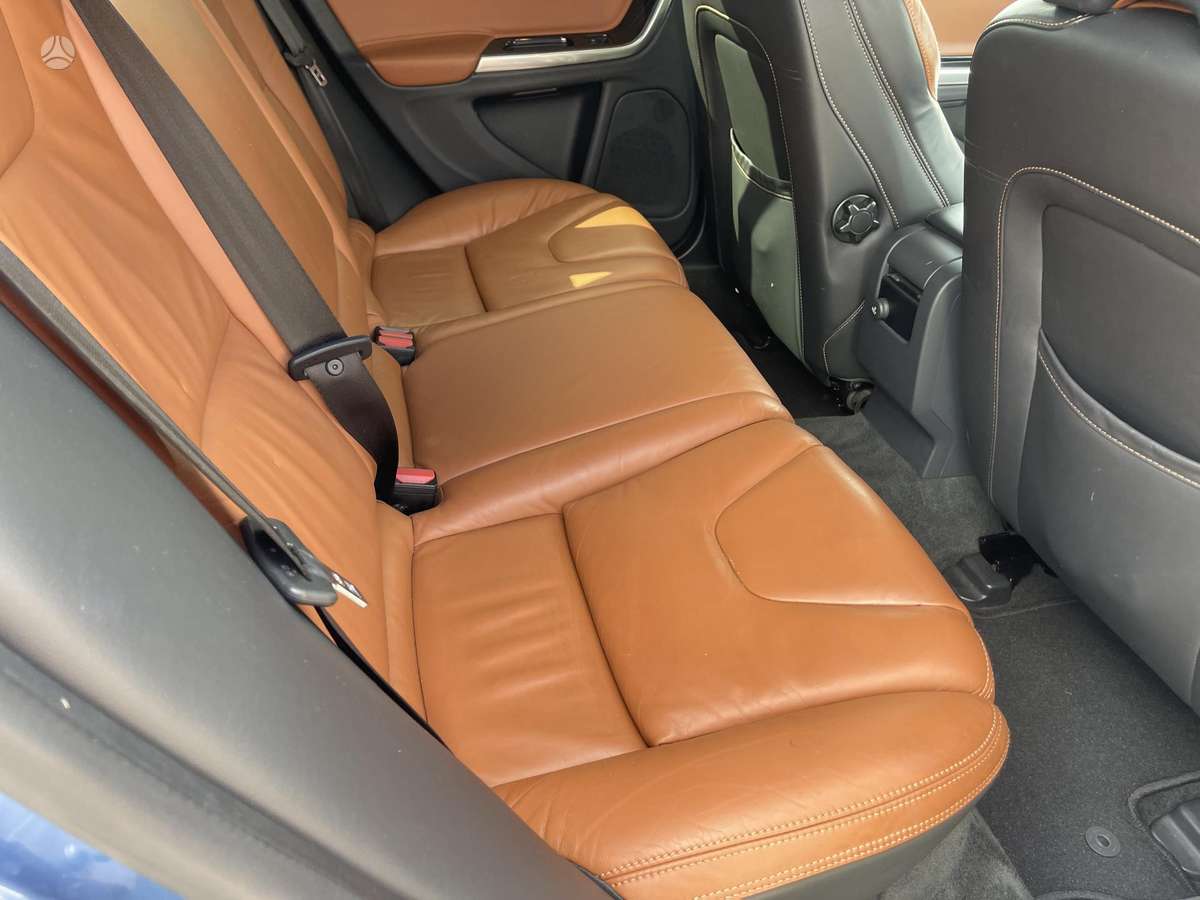 Volvo V60 2014 — photo 27