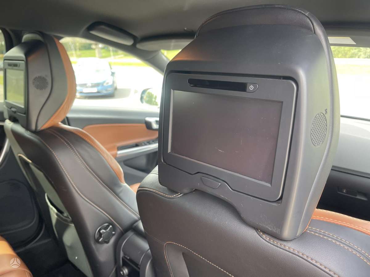 Volvo V60 2014 — photo 28