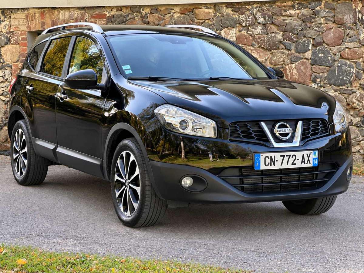 Nissan Qashqai 2012 — вигляд ззаду
