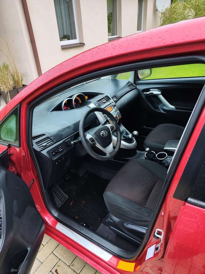 Toyota Verso 2010 — photo 5