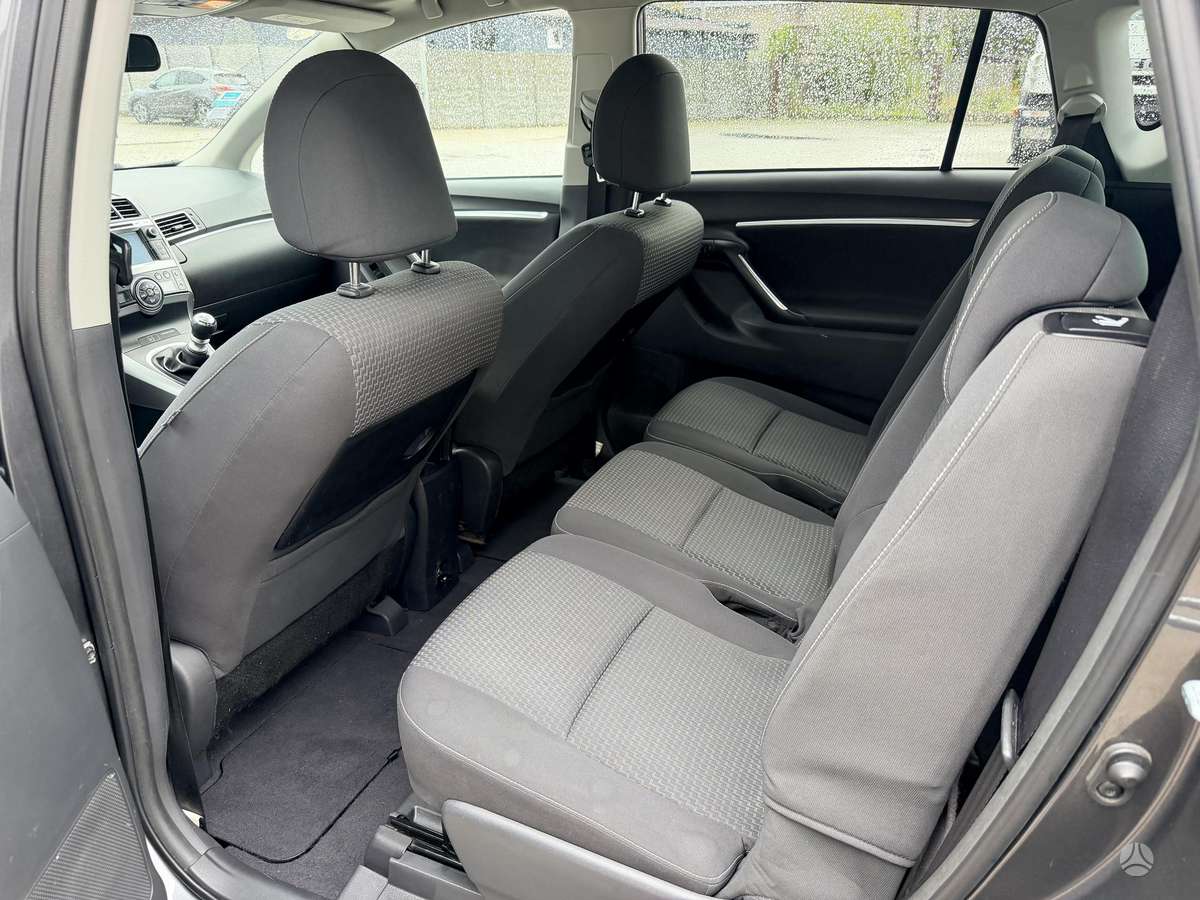 Toyota Verso 2014 — photo 27