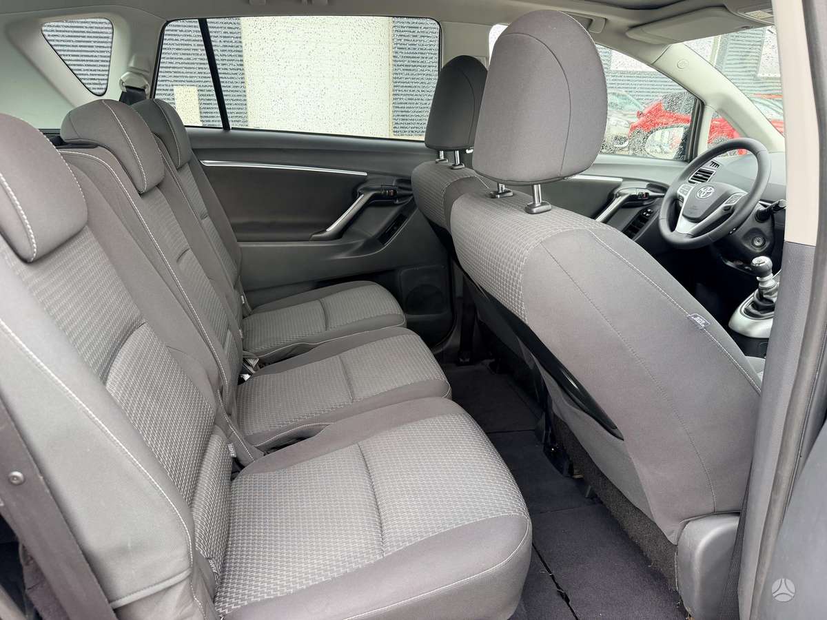 Toyota Verso 2014 — photo 28
