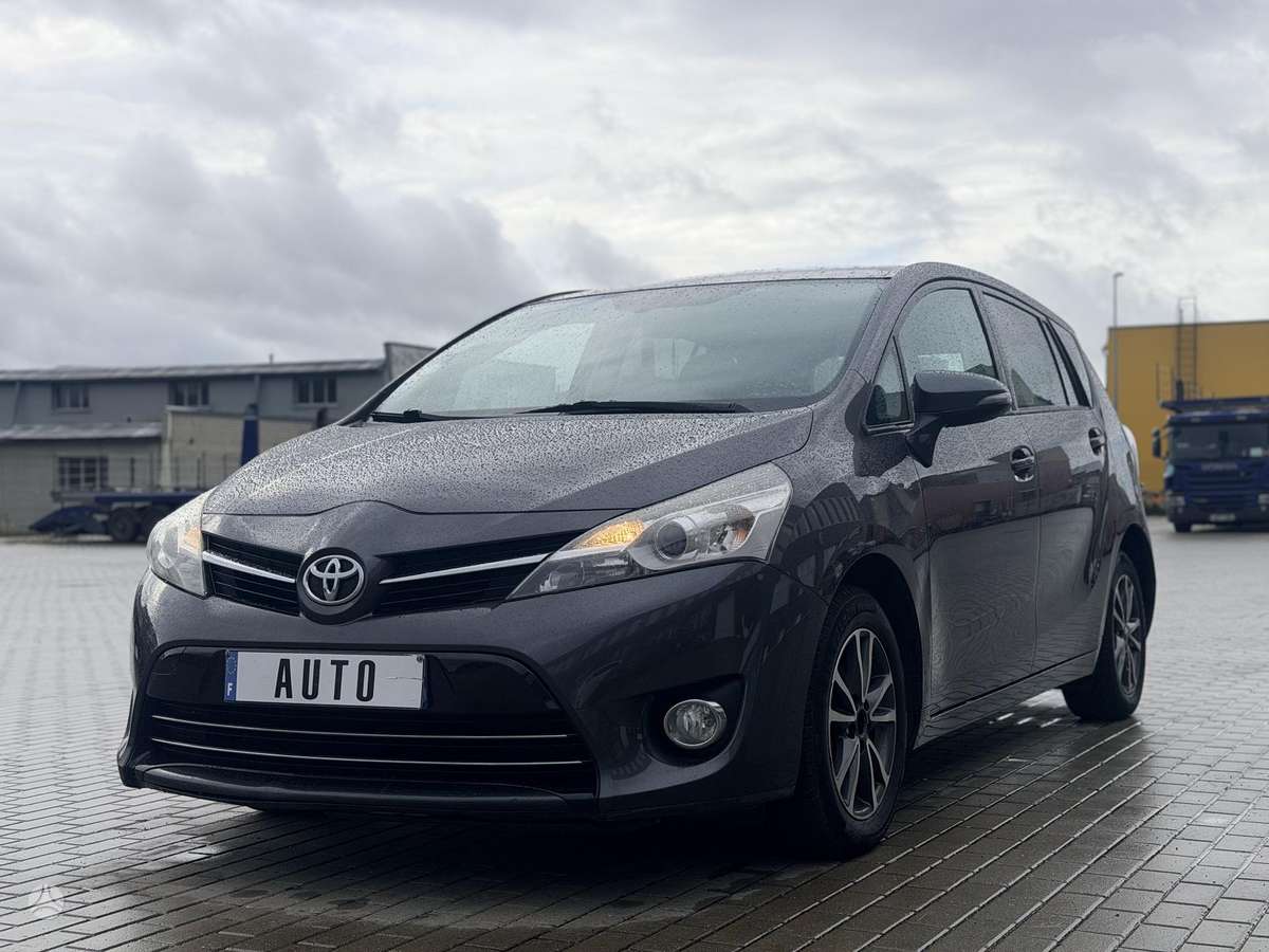 Toyota Verso 2014 — engine 1598 cm³, 111 HP (82kW)