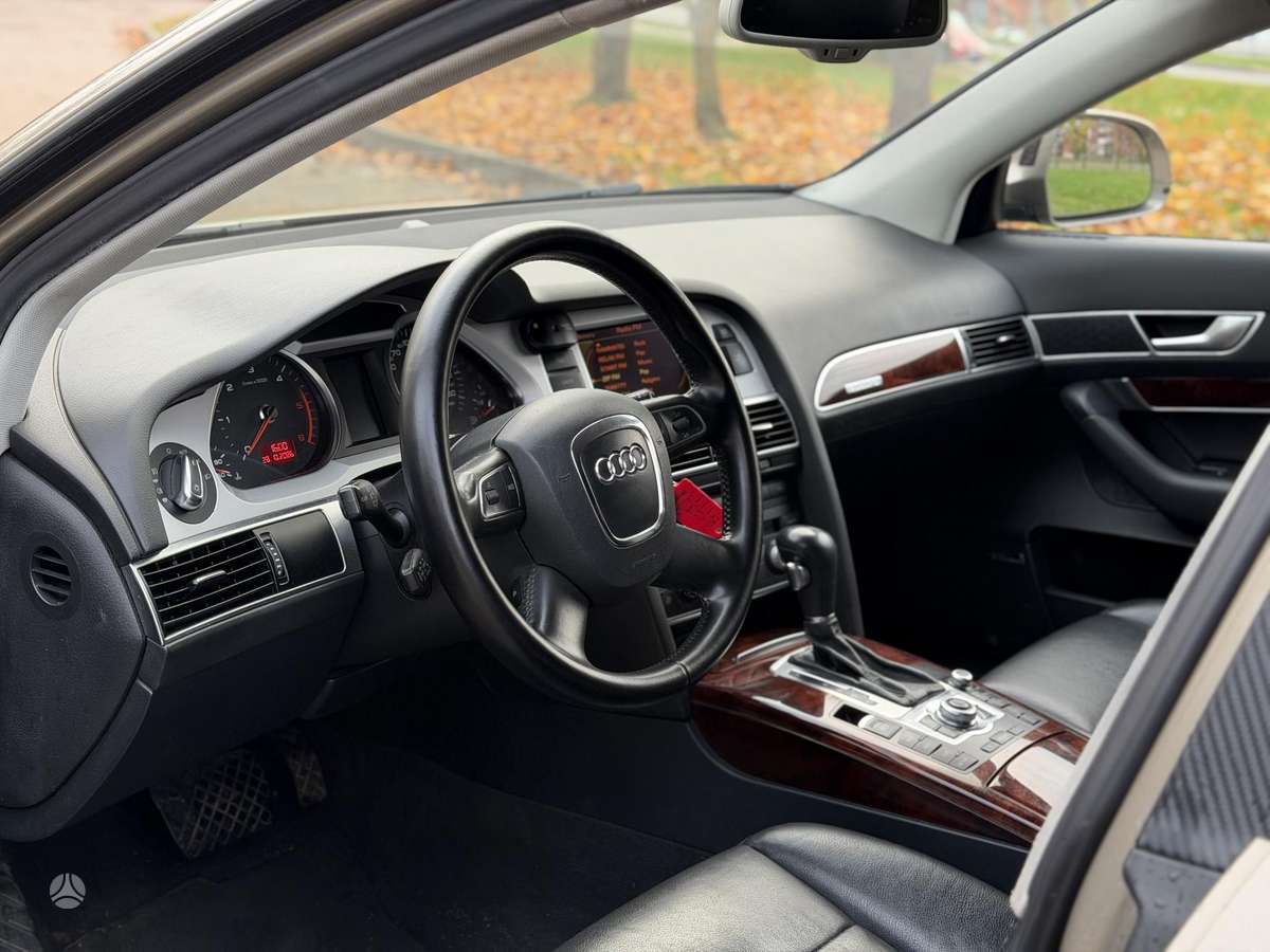 Audi A6 2010 — photo 9