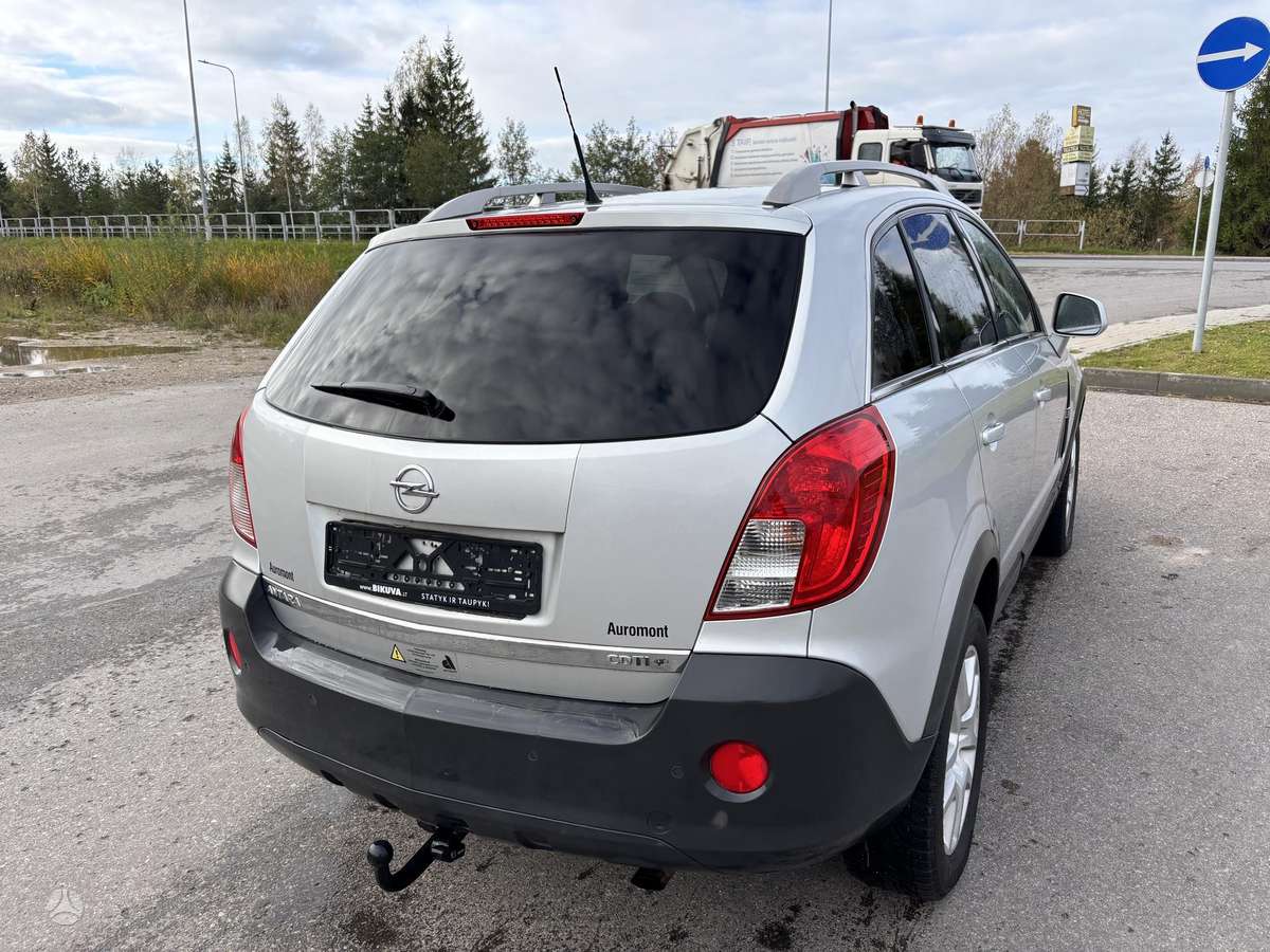 Opel Antara 2012 — photo 10