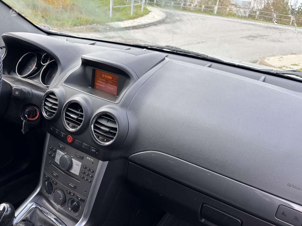 Opel Antara 2012 — photo 14