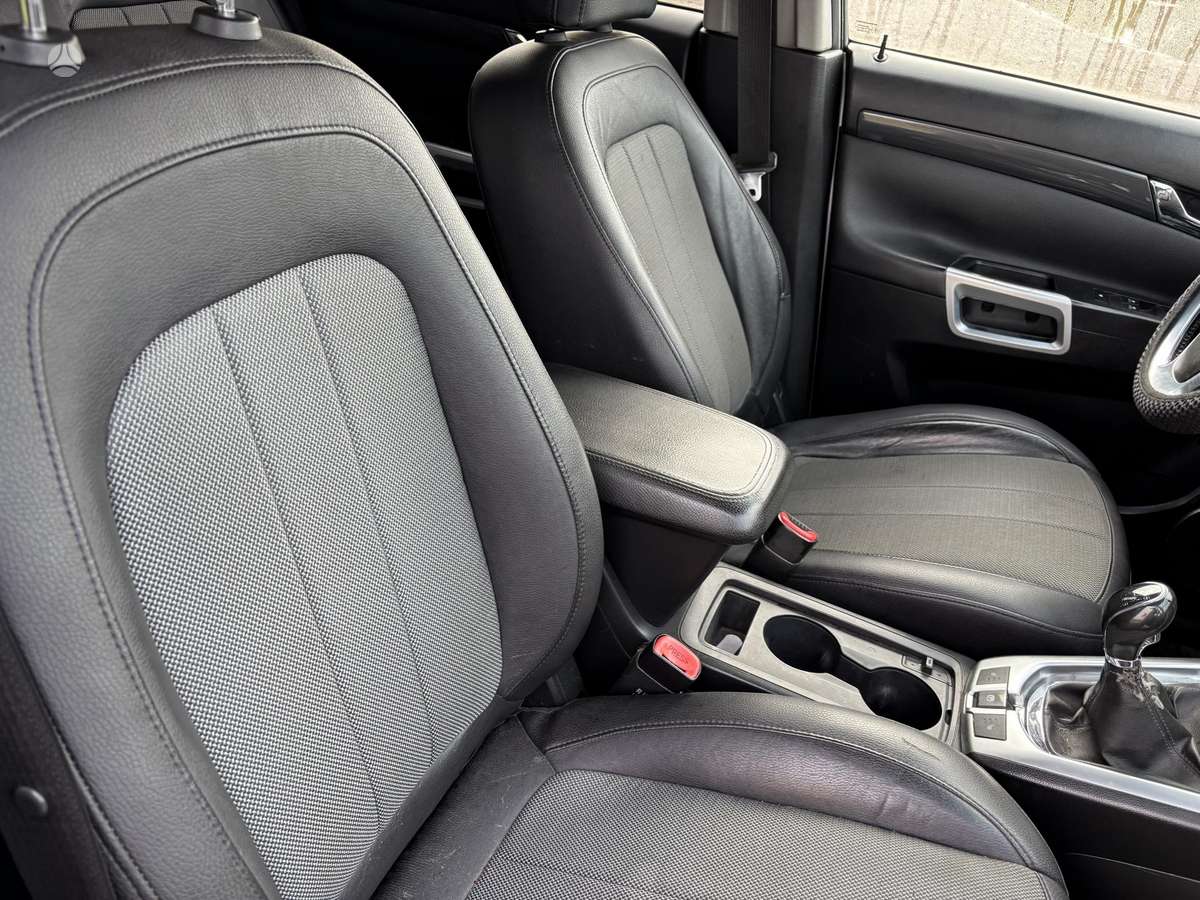 Opel Antara 2012 — photo 15
