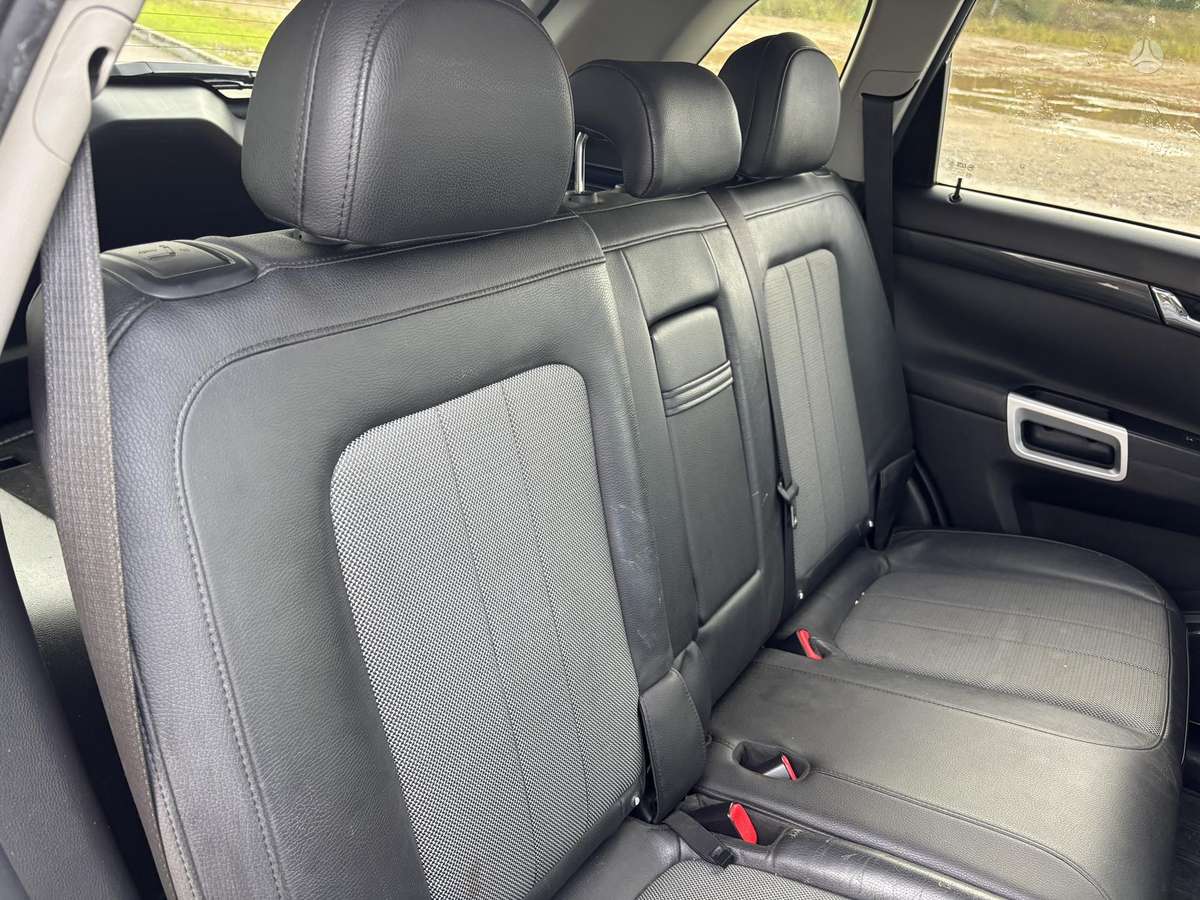 Opel Antara 2012 — photo 16