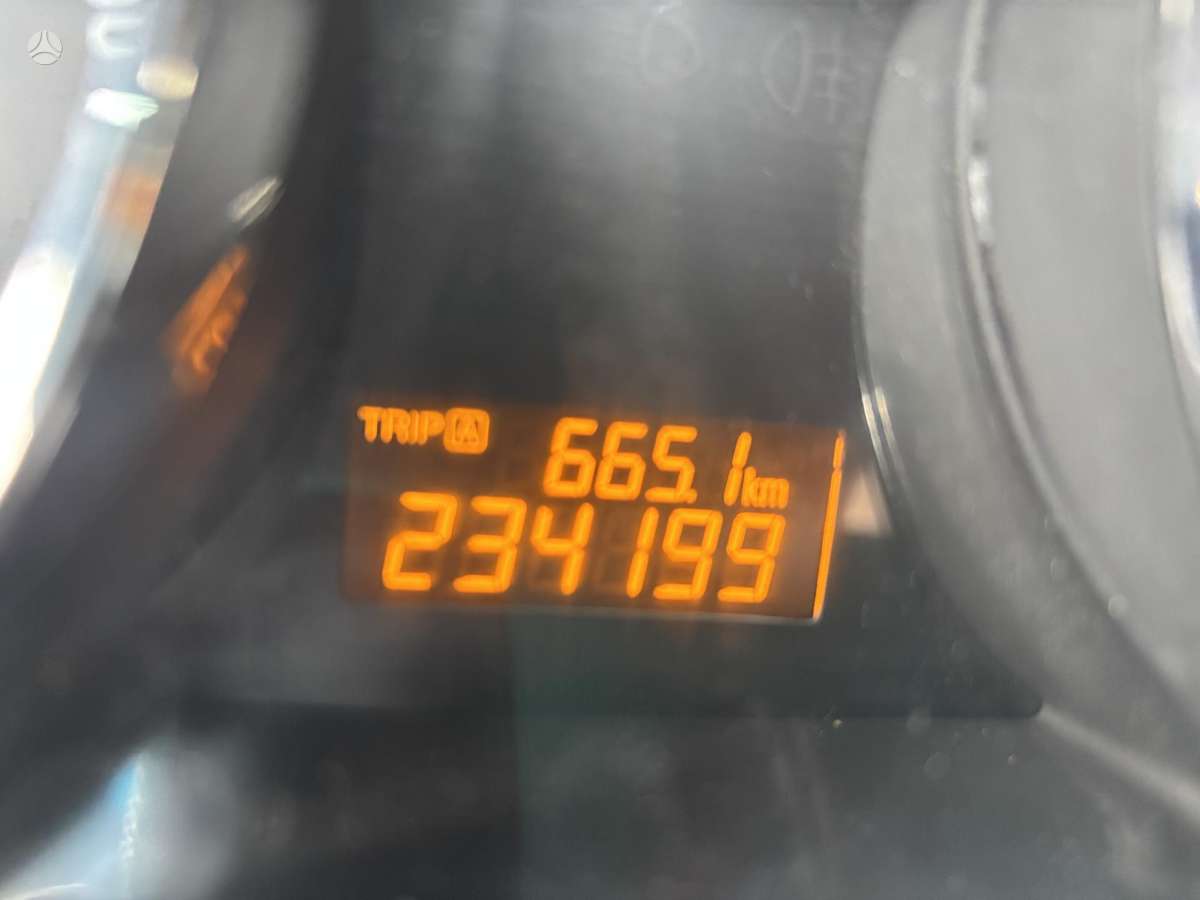 Opel Antara 2012 — photo 19