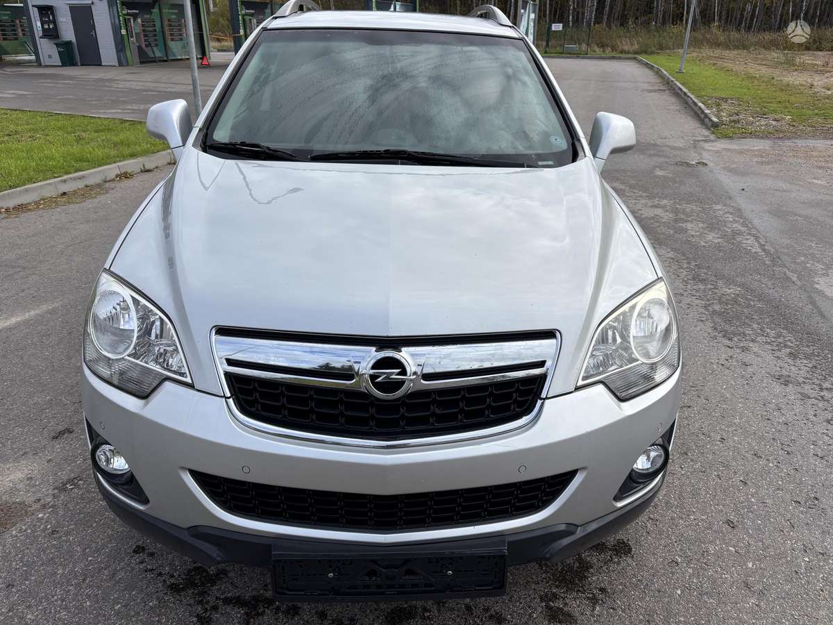 Opel Antara 2012 — interior