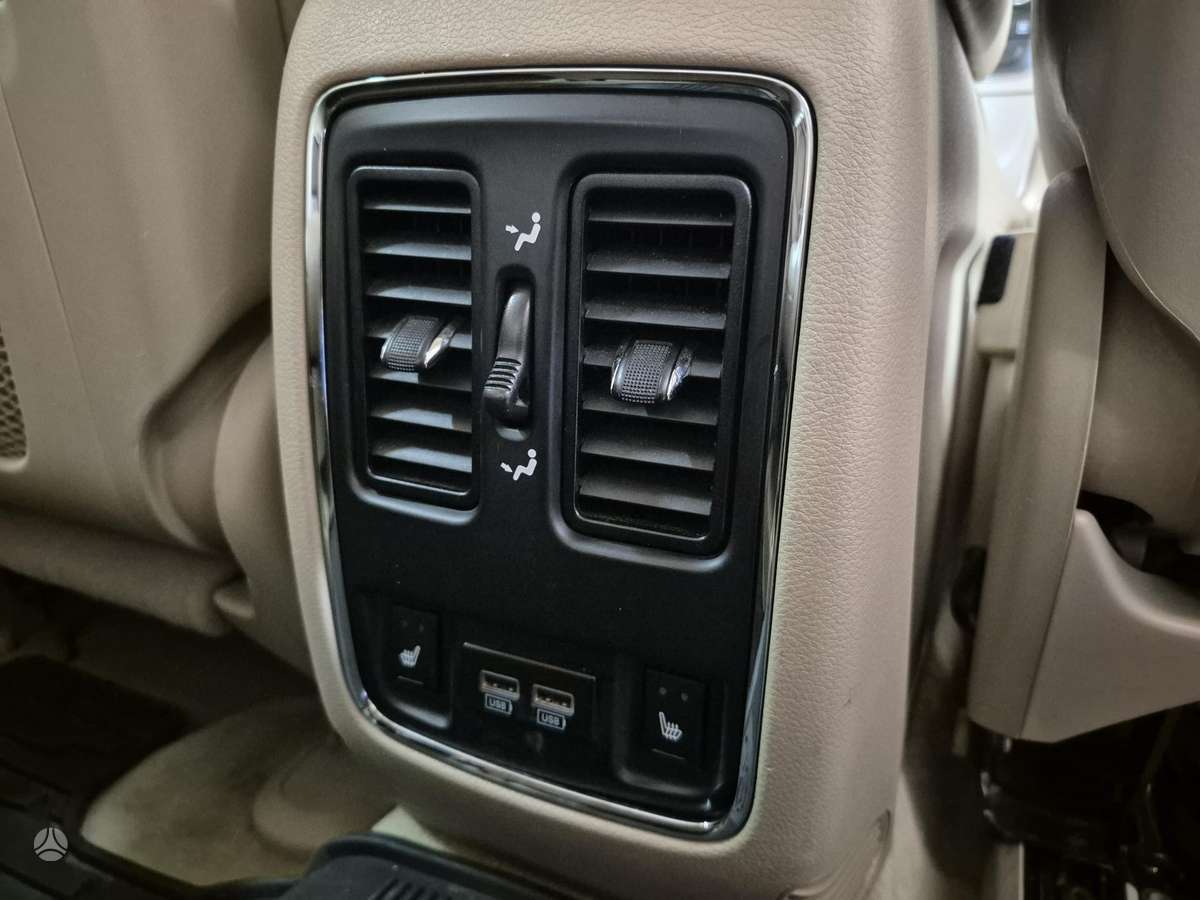 Jeep Grand 2014 — photo 17