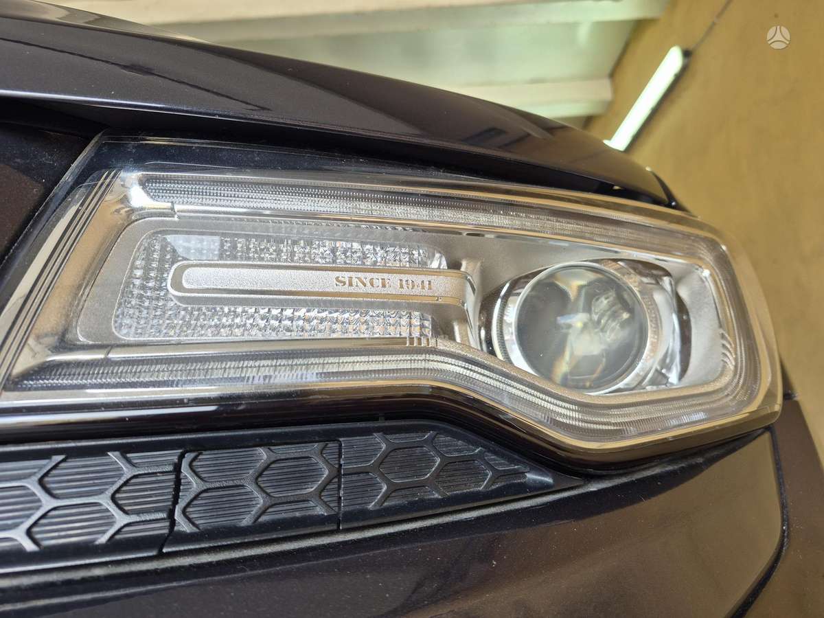 Jeep Grand 2014 — photo 21