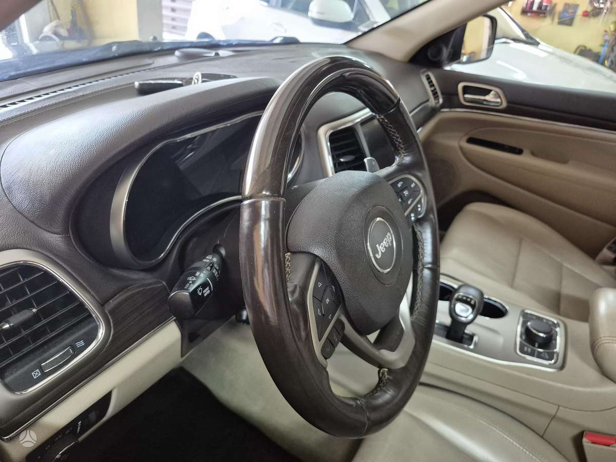Jeep Grand 2014 — photo 23